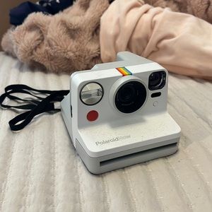 PolaroidNow Film Camera